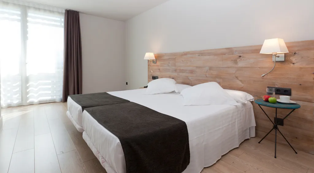 APARTMENT ONE BEDROOM Room, Arrels d' Emporda Aparthotel, Costa Brava