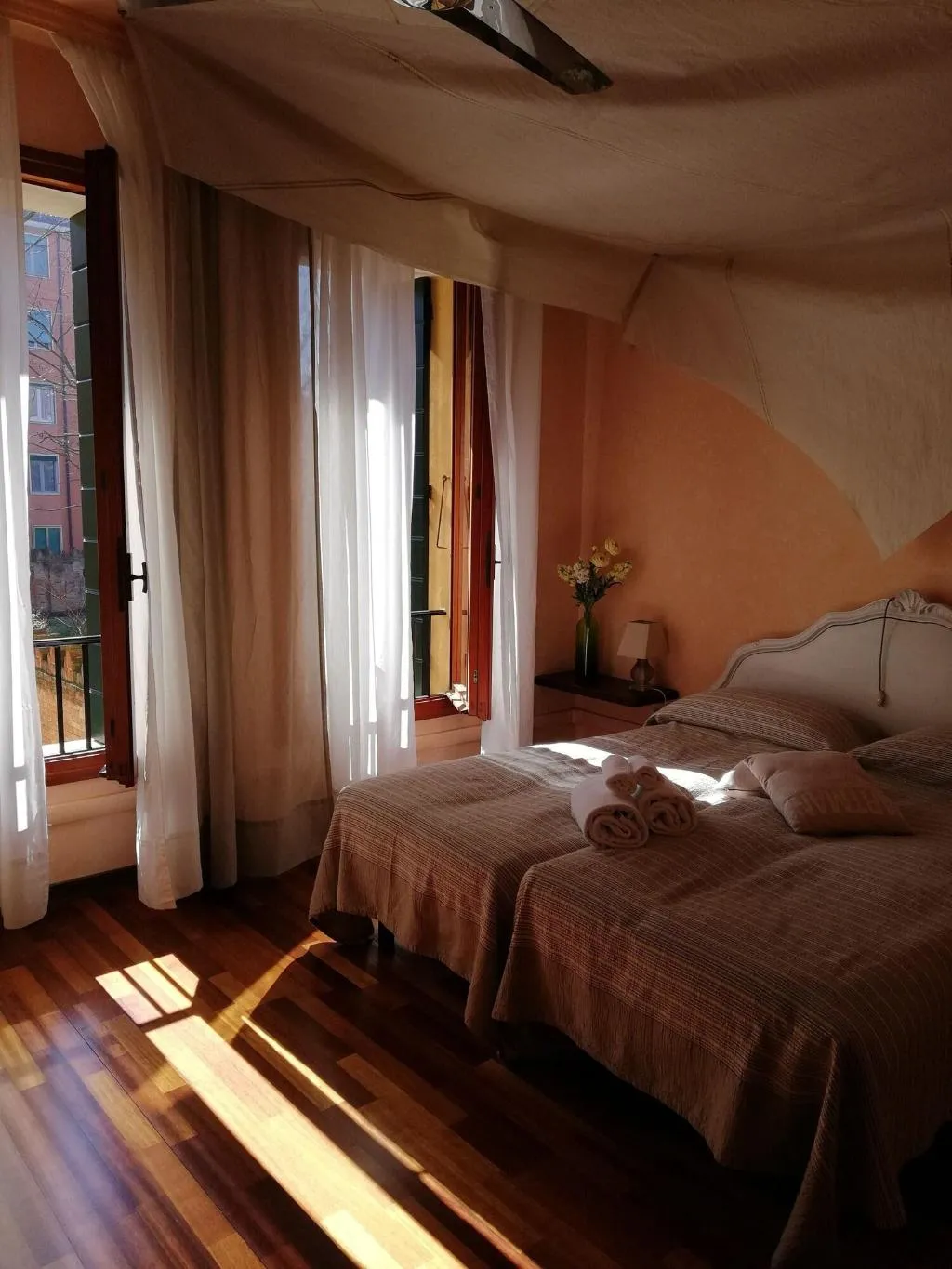 Room, 328 Il Veliero Romantico, Venice