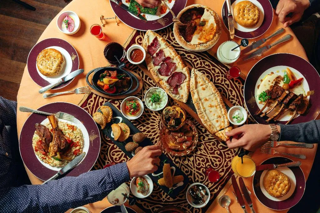 Restaurant, Kempinski Nile Hotel Garden City Cairo, Cairo