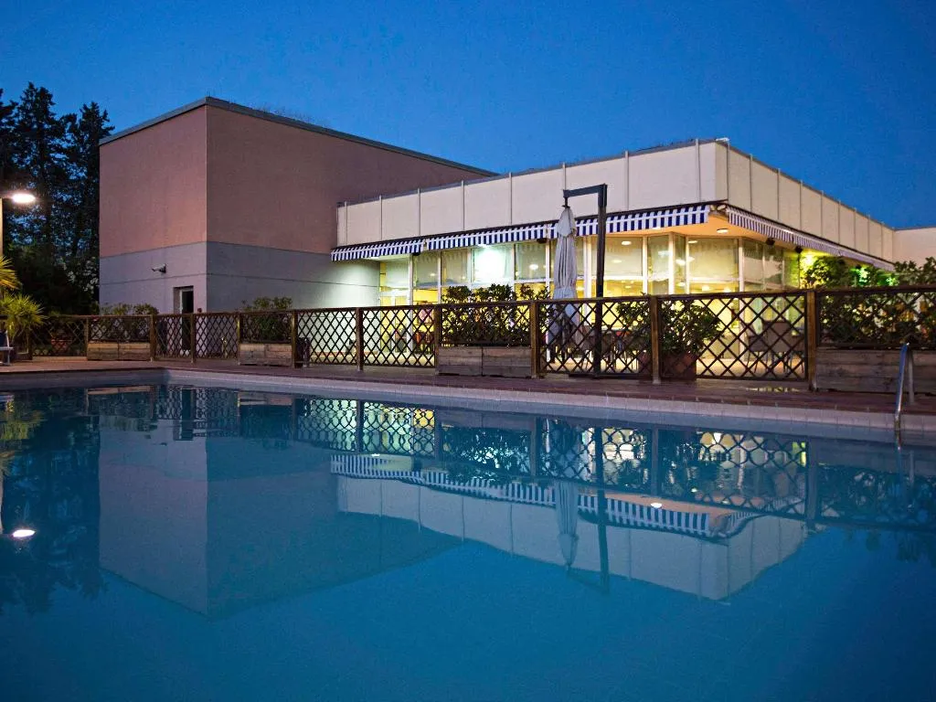 Pool, Novotel Caserta Sud, Naples