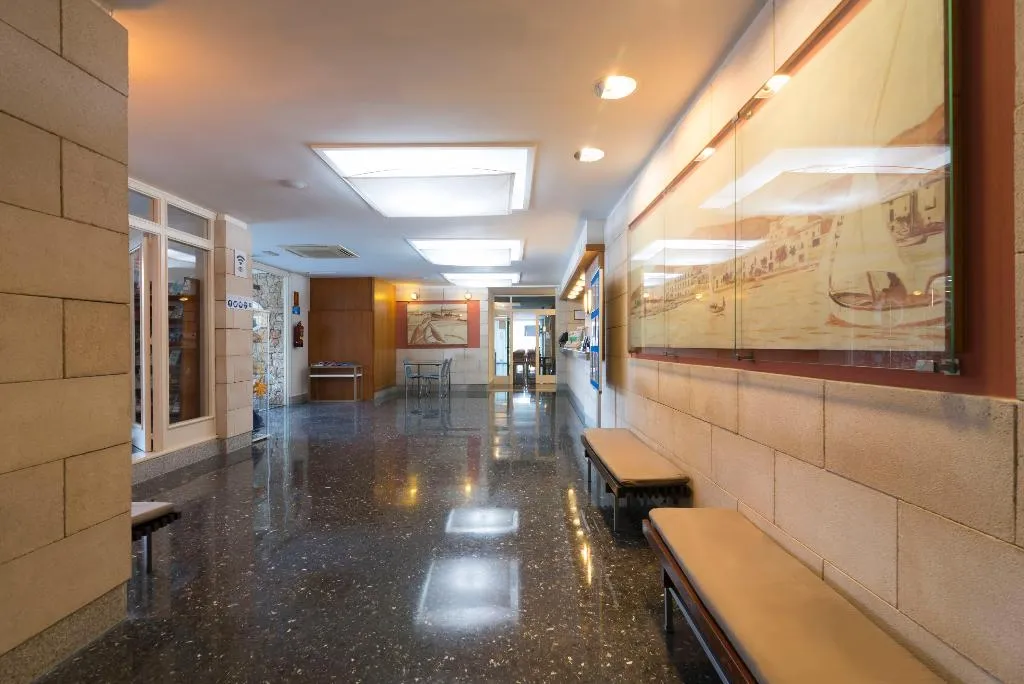 Lobby, AzuLine Hotel S'Anfora & Fleming, Ibiza