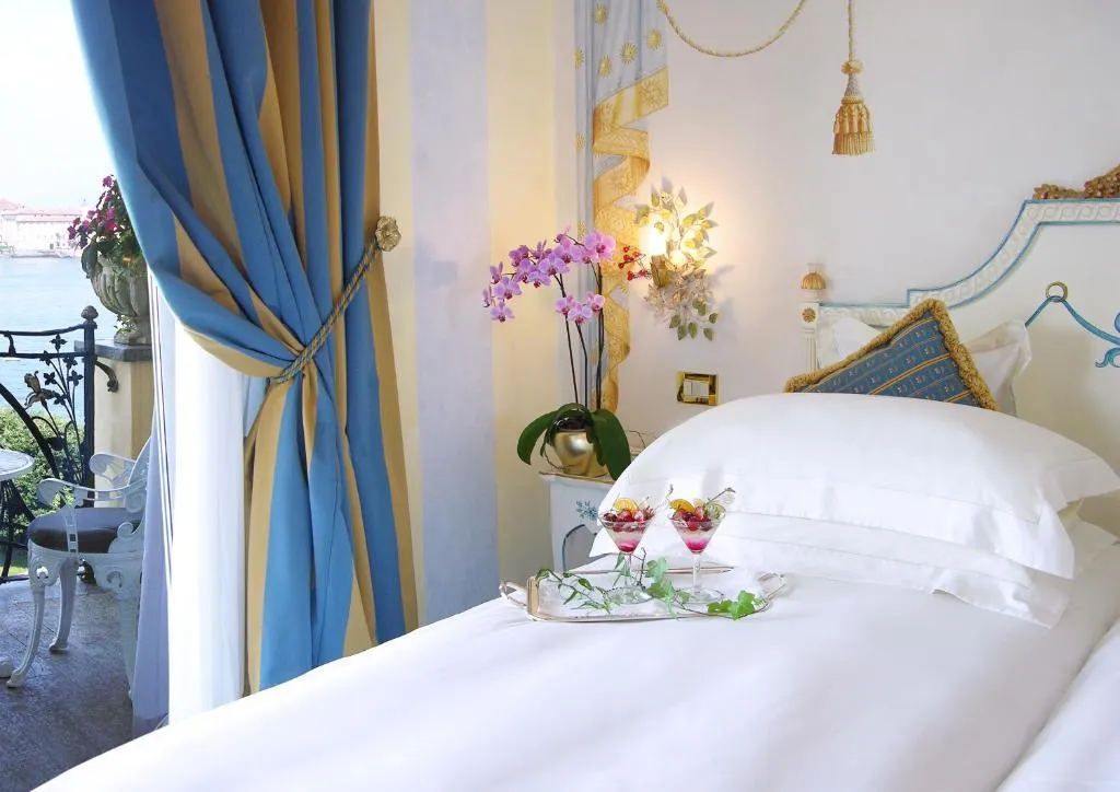DOUBLE DELUXE WITH VIEWS Room, Villa e Palazzo Aminta, Milan