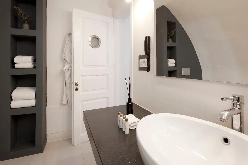 APARTMENT CAPACITY 3 Room, Santorini Princess Spa Hotel, Santorini