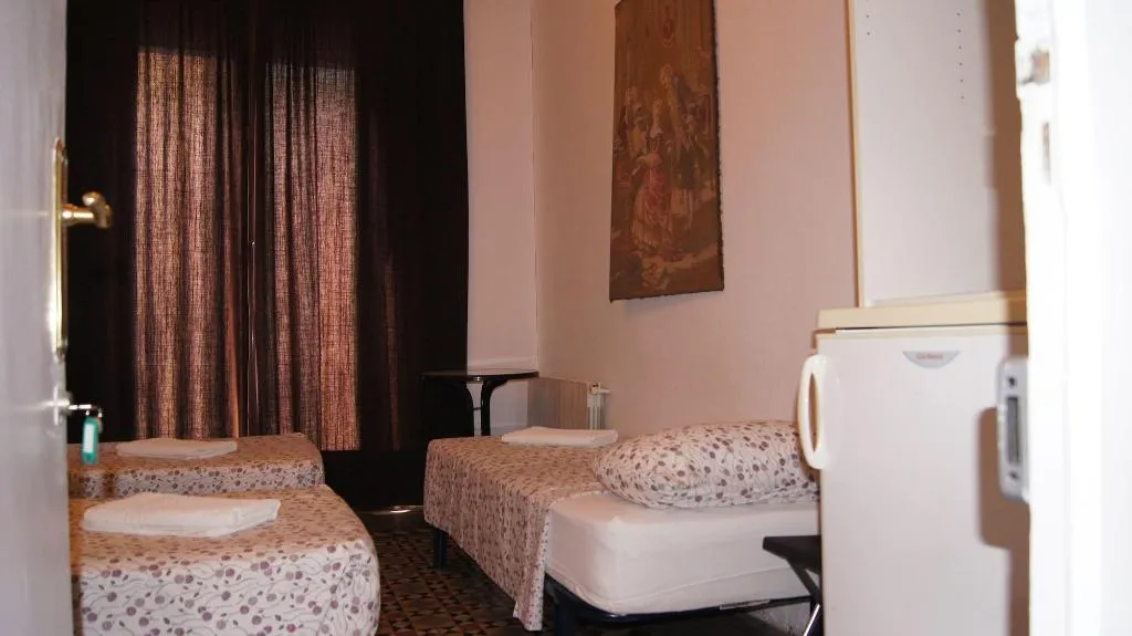 Room, Arosa, Barcelona