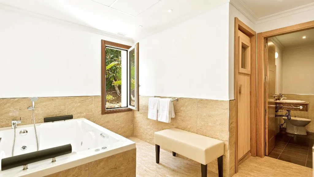VILLA STANDARD Room, Villa Marina Puerto Banus, Costa Del Sol