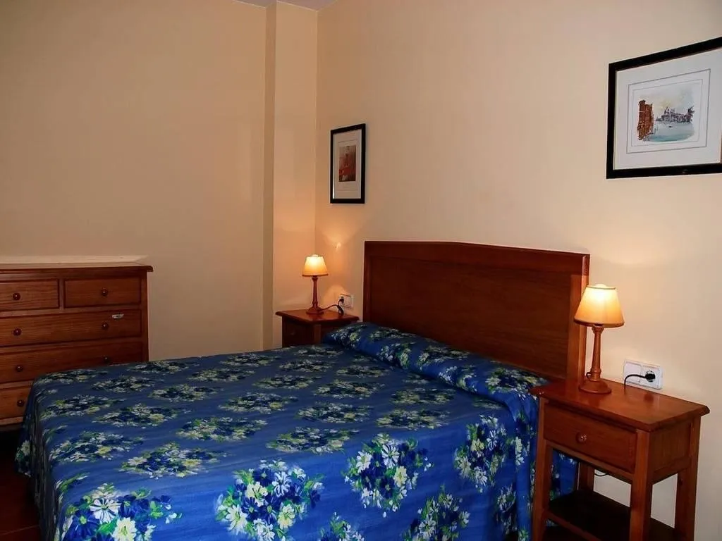 APARTMENT CAPACITY 5 TWO BEDROOMS Room, Green Mar, Costa Brava