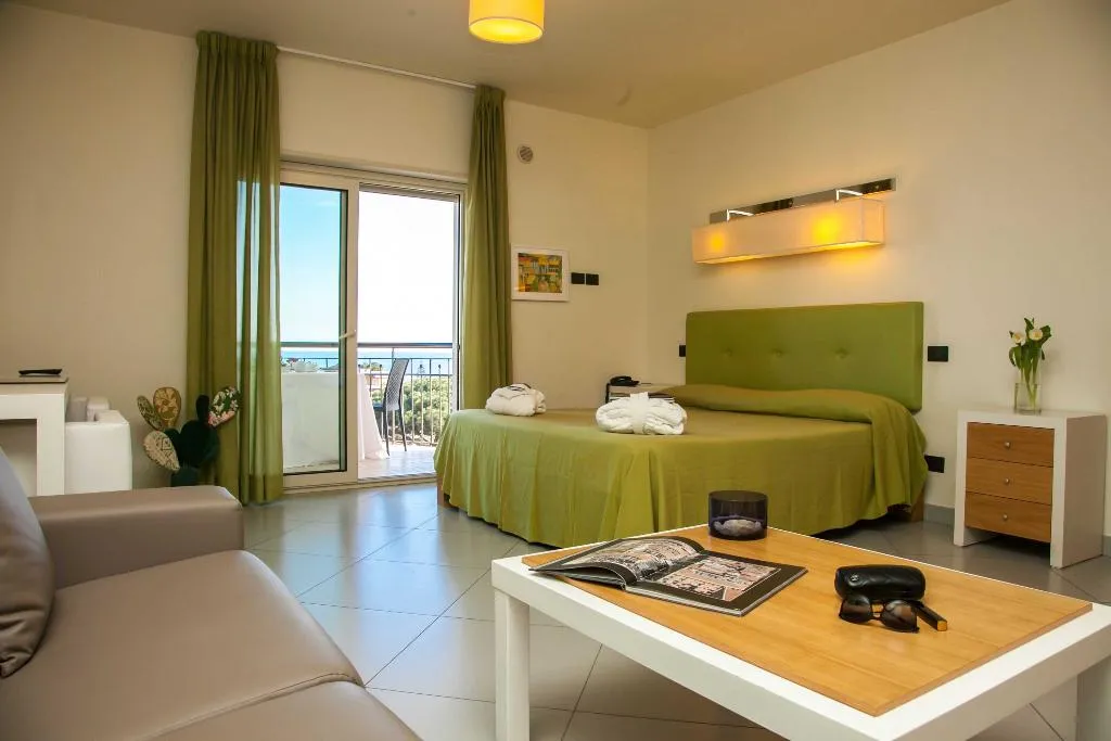 DOUBLE SUPERIOR Room, 4 Spa Hotel, Catania