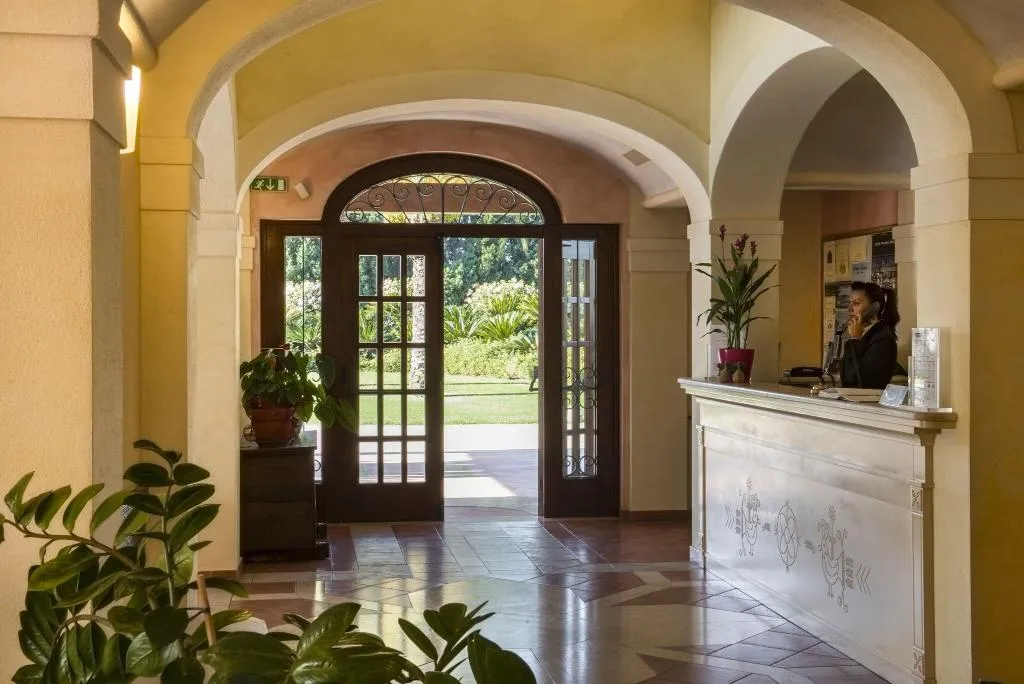 Lobby, Lantana Resort Hotel & Apartments, Cagliari