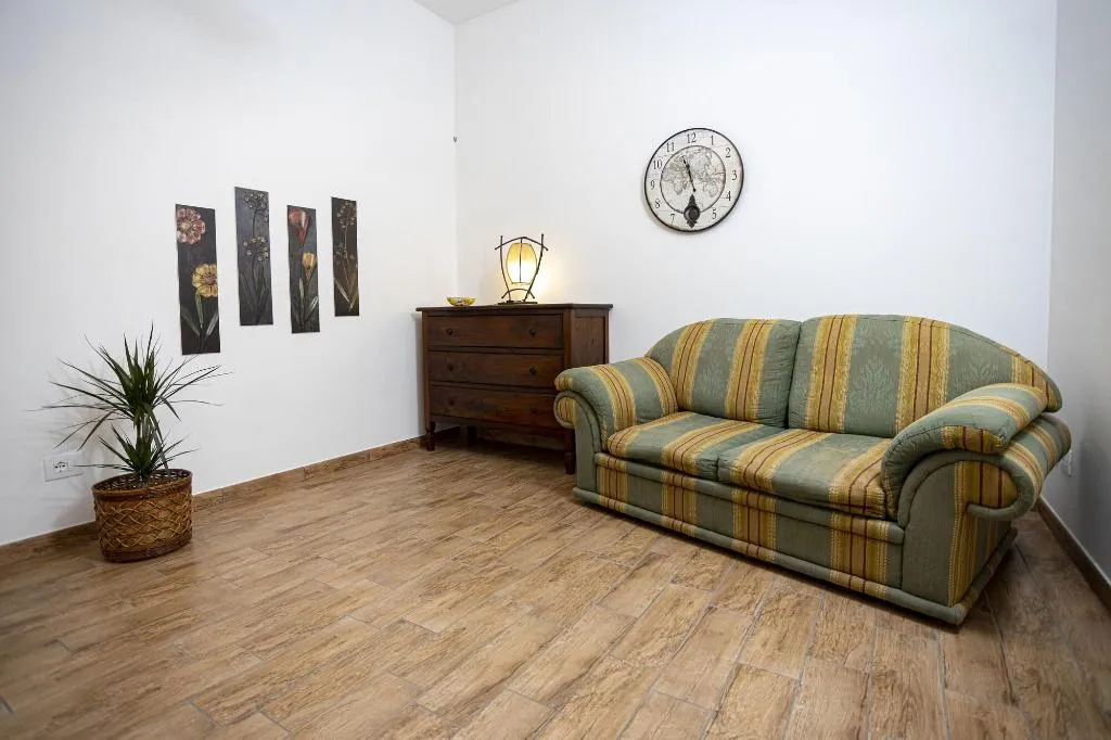 Room, Trapani Home, Palermo