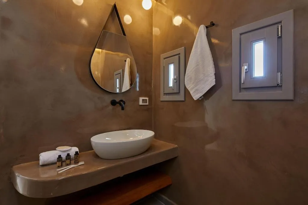 Room, Allure Breeze Suites, Santorini