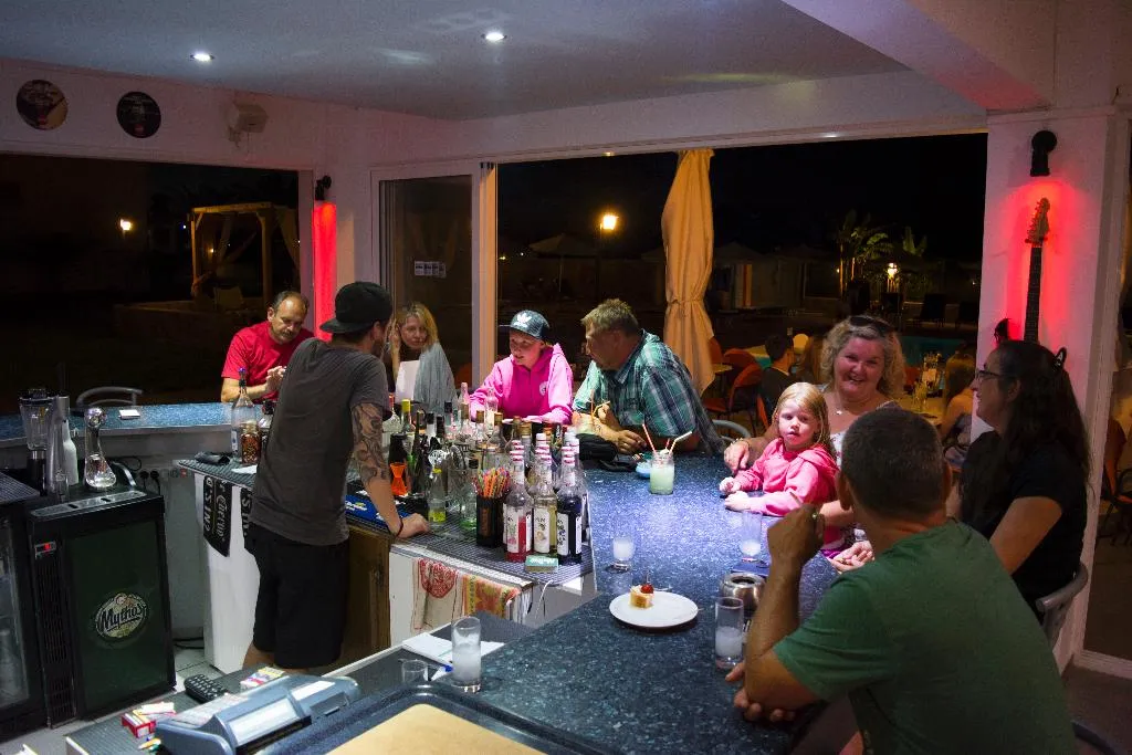 Bar, Bouradanis, Kos