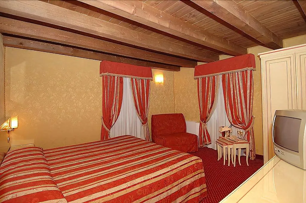 Room, Studio Ca' Polo, Venice