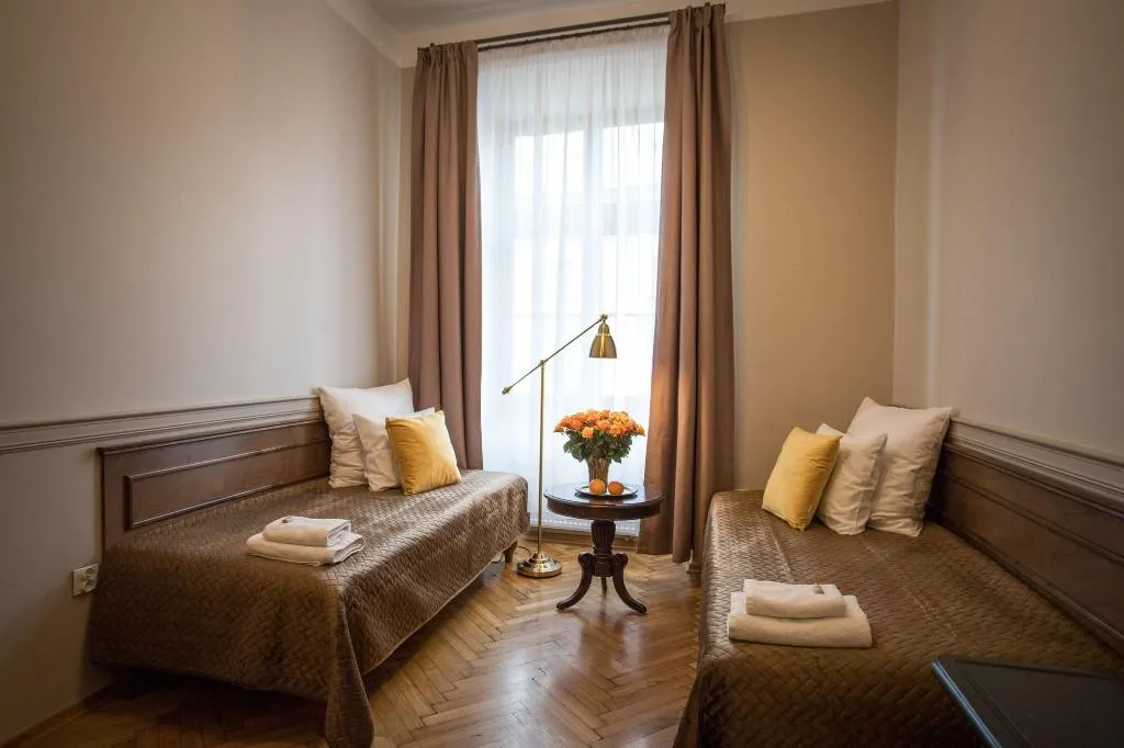 Room, Scharffenberg Apartments Main Square, Krakow