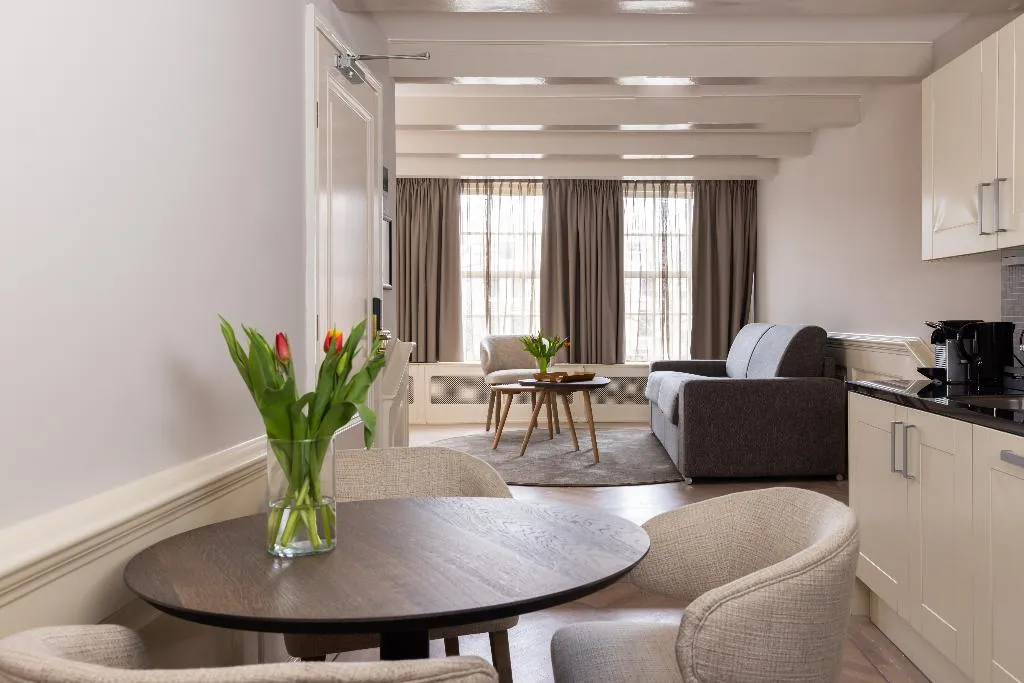 APARTMENT CITY VIEW Room, Amsterdam Canal Suites, Amsterdam