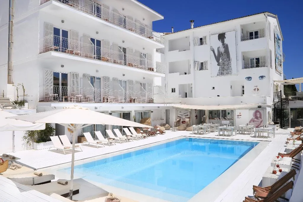 Pool, Hotel Zhero-Palma, Majorca