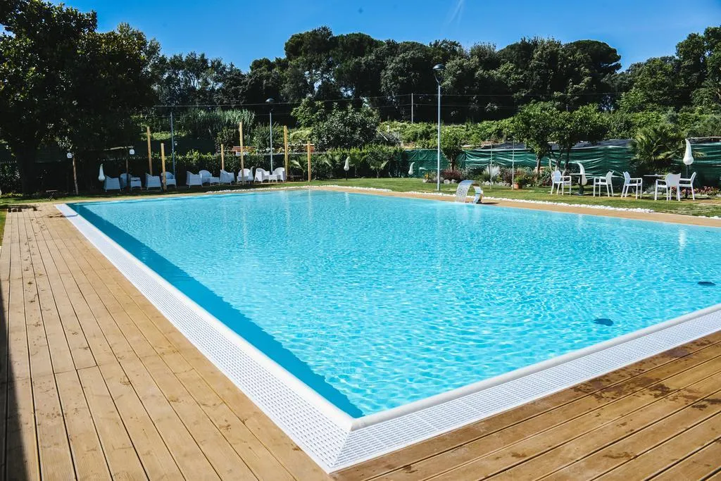 Pool, Resort & Winery Bosco De Medici, Naples