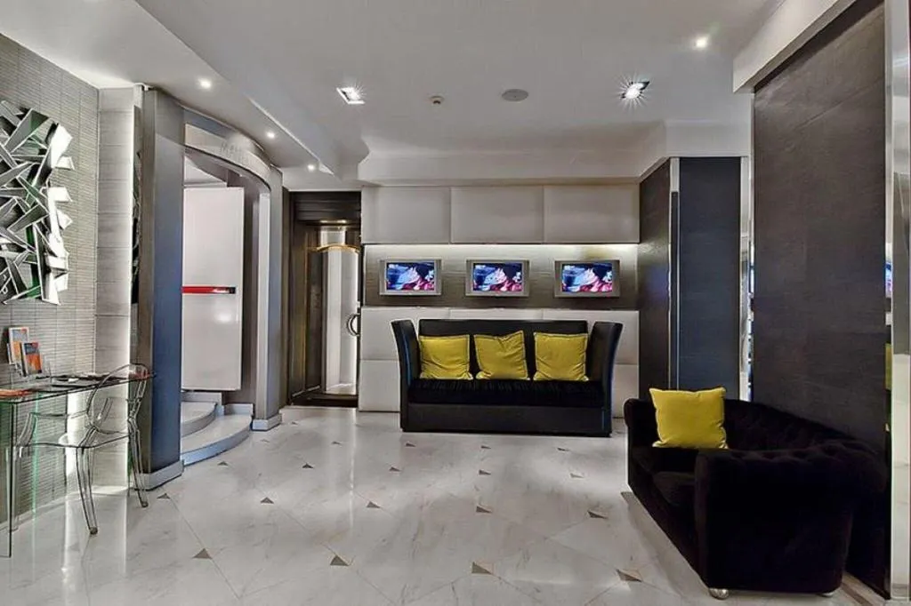 Lobby, Ariston, Rome