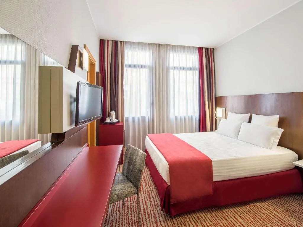 DOUBLE WITH DOUBLE BED Room, Mercure Roma Piazza Bologna, Rome