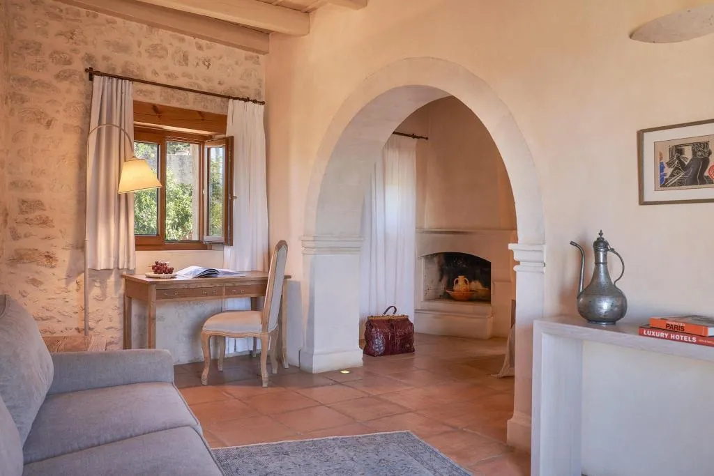 Room, Kapsaliana Village Hotel, Crete