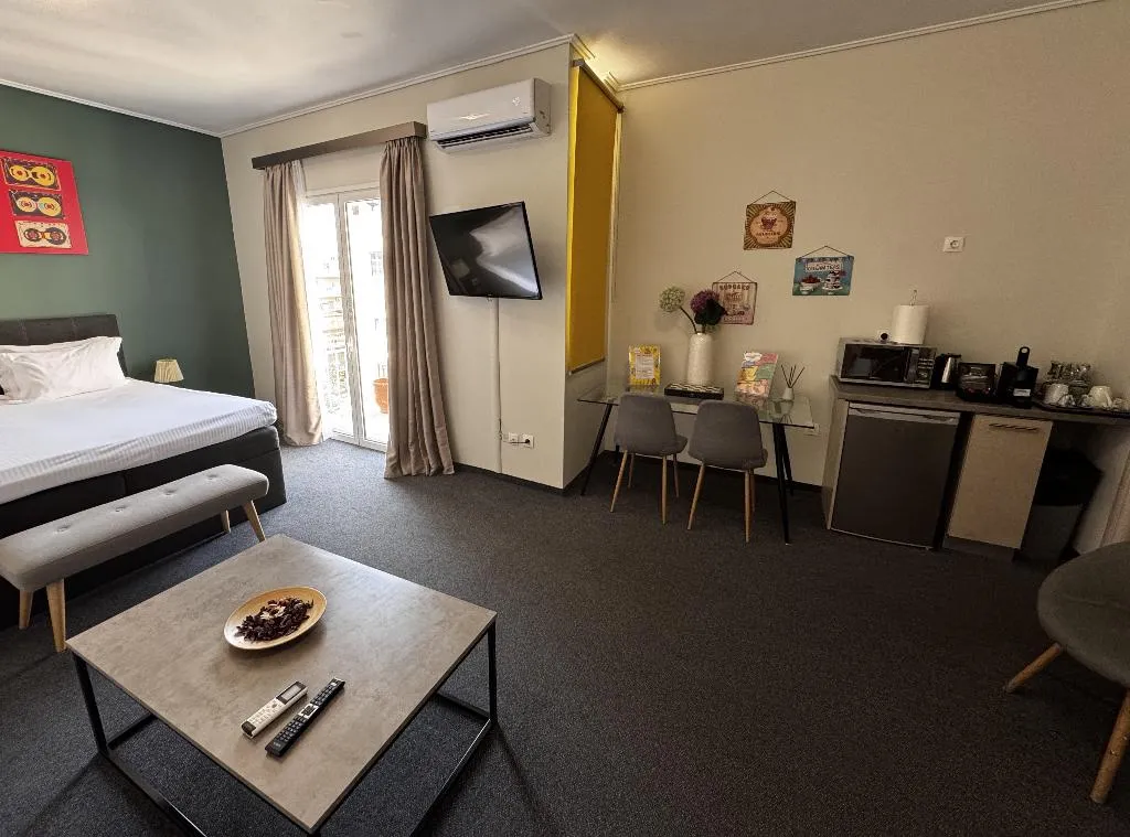 SUITE STANDARD Room, Connect Suites, Athens