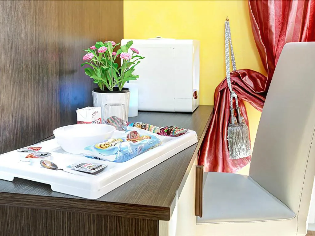 Room, Termini Suites, Naples