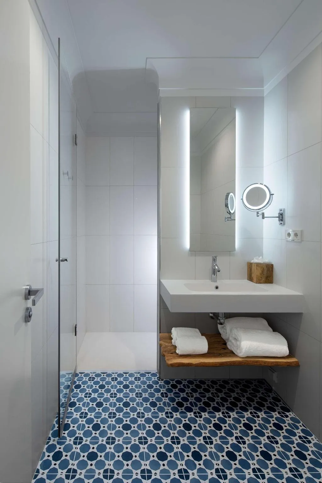 HOUSE STANDARD Room, Atocha Hotel Madrid, Tapestry Collection by Hilton, Madrid