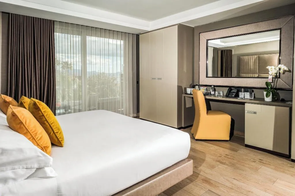 Room, Resort Tre Fontane, Naples