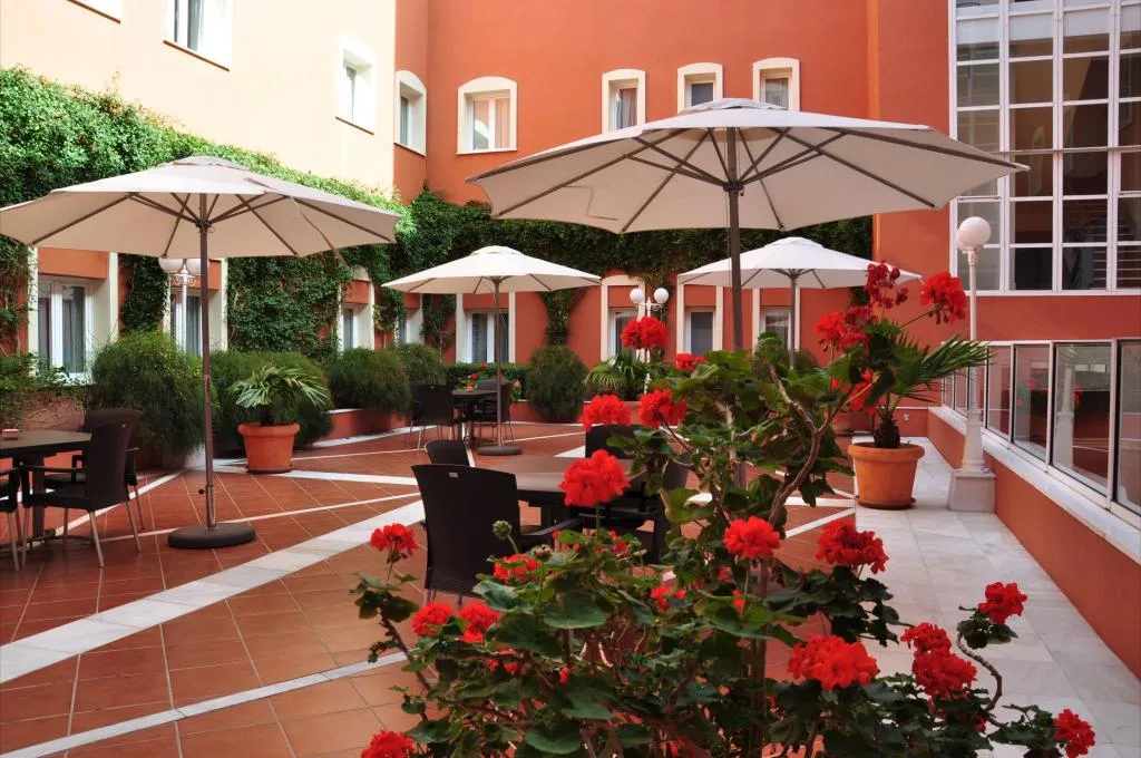 Sports and Entertainment, Crisol Chiclana, Costa De La Luz