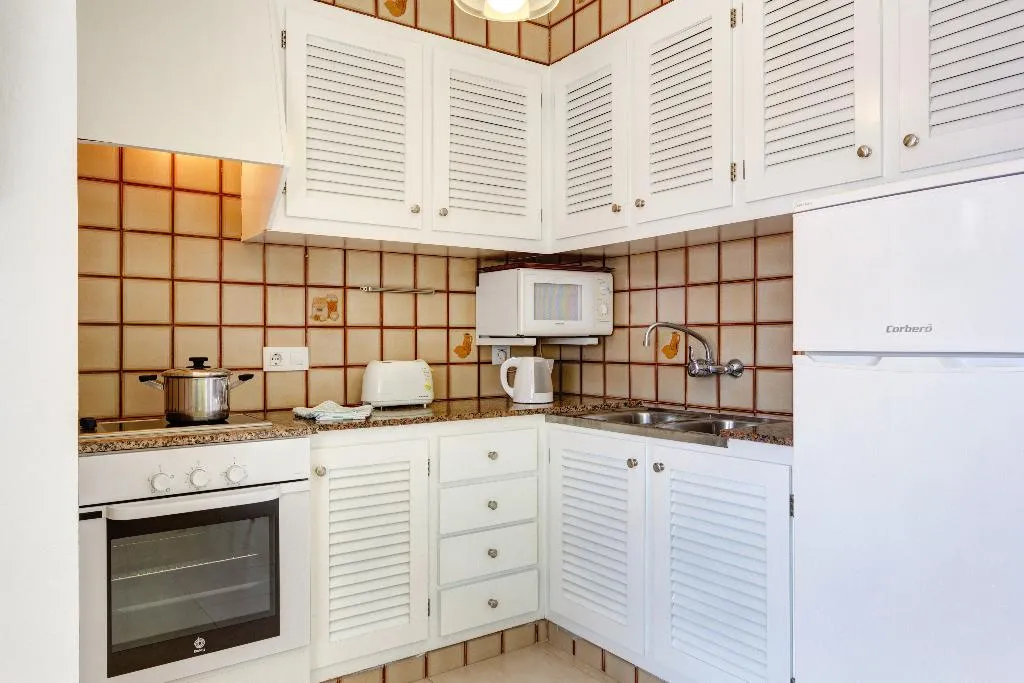 APARTMENT TWO BEDROOMS Room, Son Bou Playa Gold, Menorca
