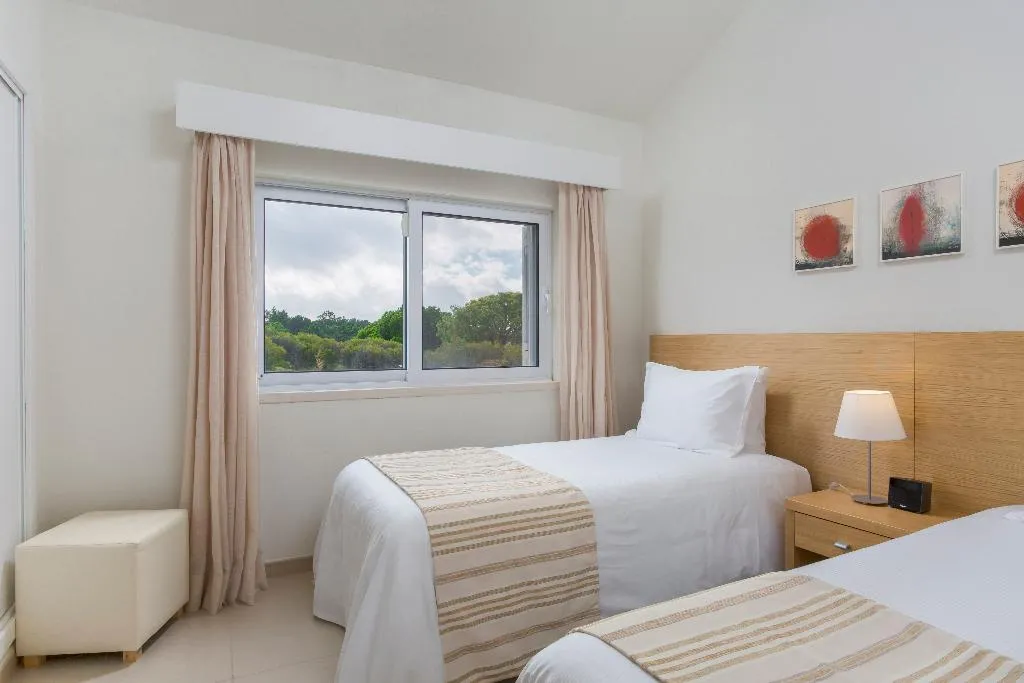 APARTMENT TWO BEDROOMS Room, Vilar do Golf, Algarve