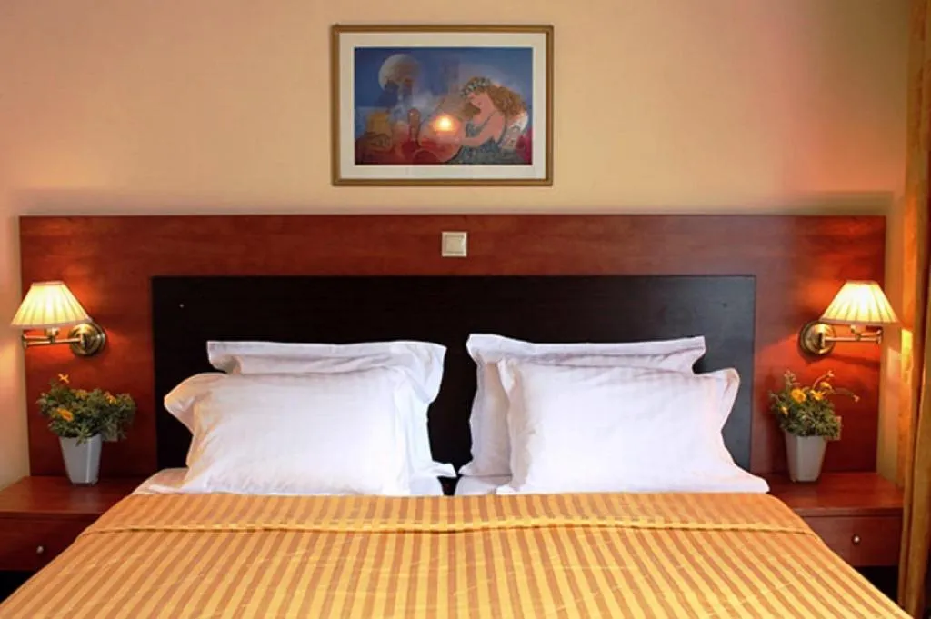 DOUBLE STANDARD Room, Galaxy, Kalamata