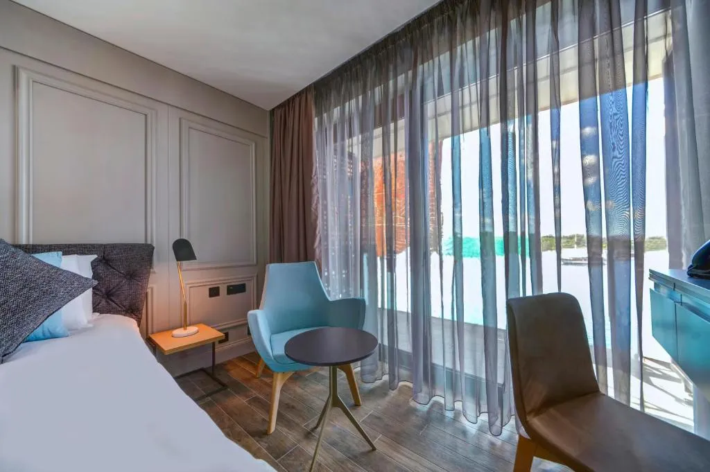Double or Twin SUPERIOR SEA VIEW Room, Land's End Boutique Hotel, Malta