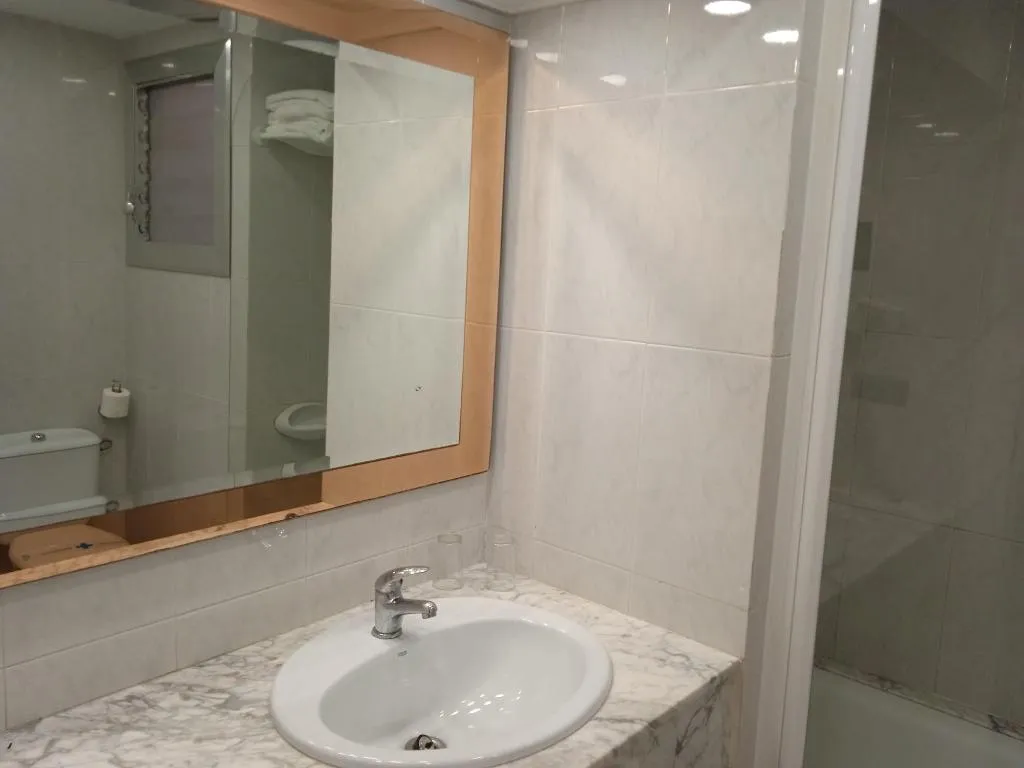 Room, Hotel 153, Barcelona