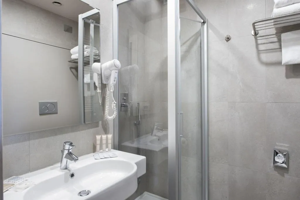 JUNIOR SUITE KING SIZE BED Room, Grifone - Meetings & Spa, Florence