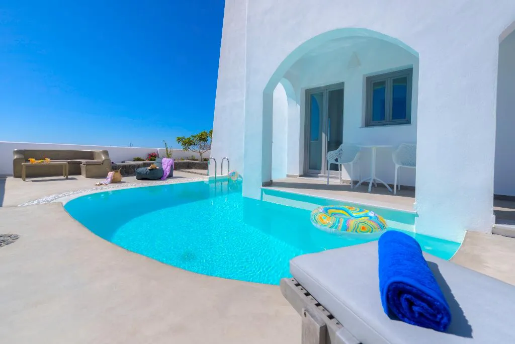SUITE WITH PRIVATE POOL Room, White Harmony Suites, Santorini