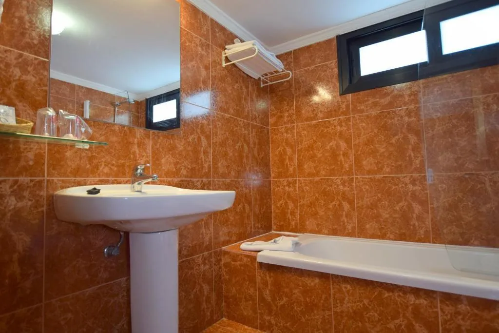 DOUBLE SINGLE USE STANDARD Room, Adonis Capital, Tenerife