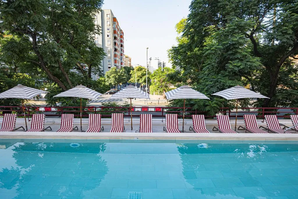 Pool, Hesperia Sevilla, Seville
