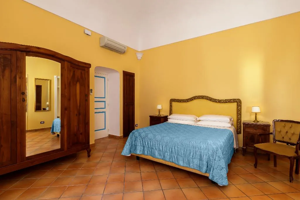 APARTMENT DELUXE Room, Villarena Relais, Naples