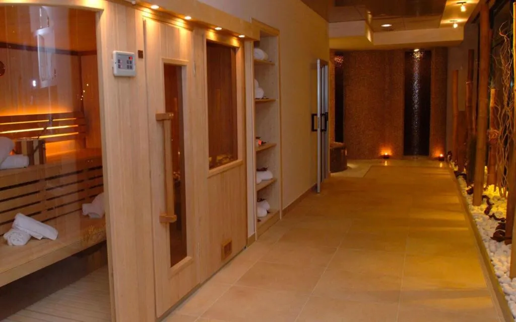 Sports and Entertainment, Green Garden Resort, Venice