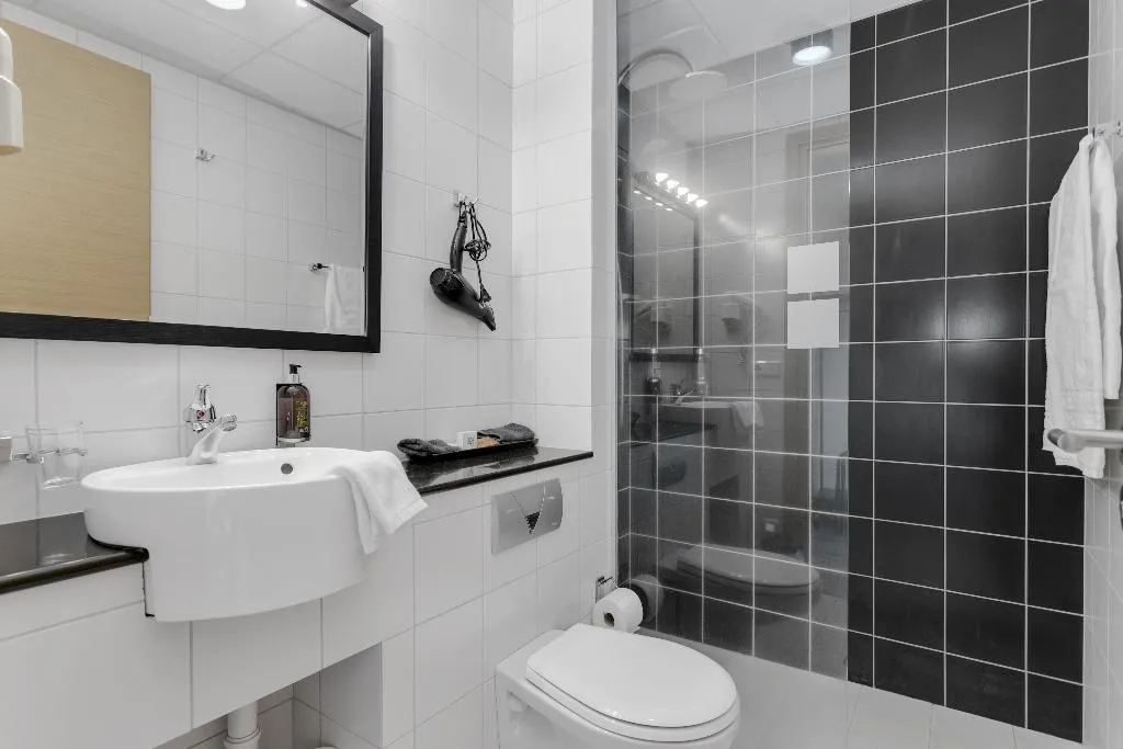 DOUBLE STANDARD Room, City Center Hotel, Reykjavik