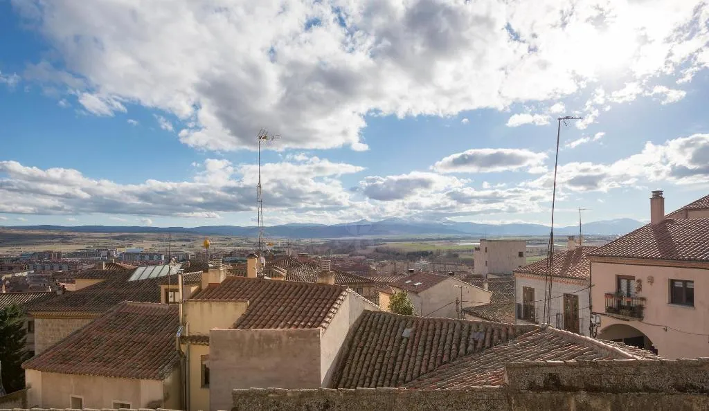 TWIN WITH VIEWS Room, Las Leyendas, Madrid