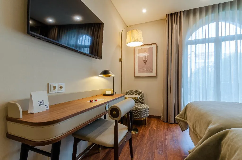TWIN SUPERIOR Room, Turim Lisboa Hotel, Lisbon