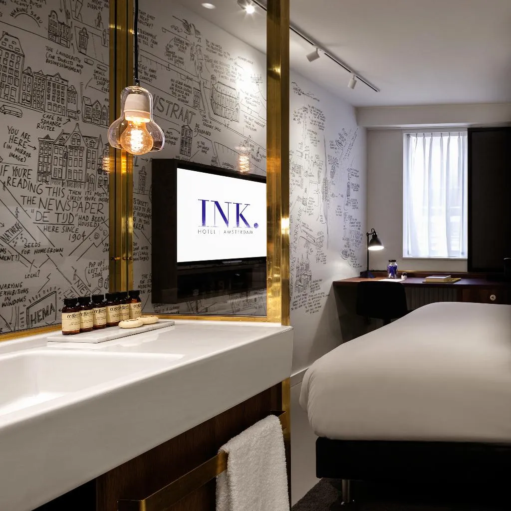 DOUBLE SUPERIOR Room, Ink Hotel Amsterdam - MGallery Collection, Amsterdam