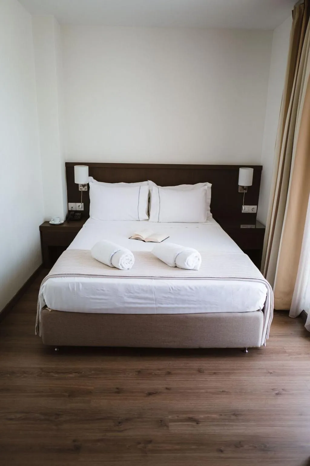 SINGLE STANDARD Room, Piraeus Port Hotel, Athens