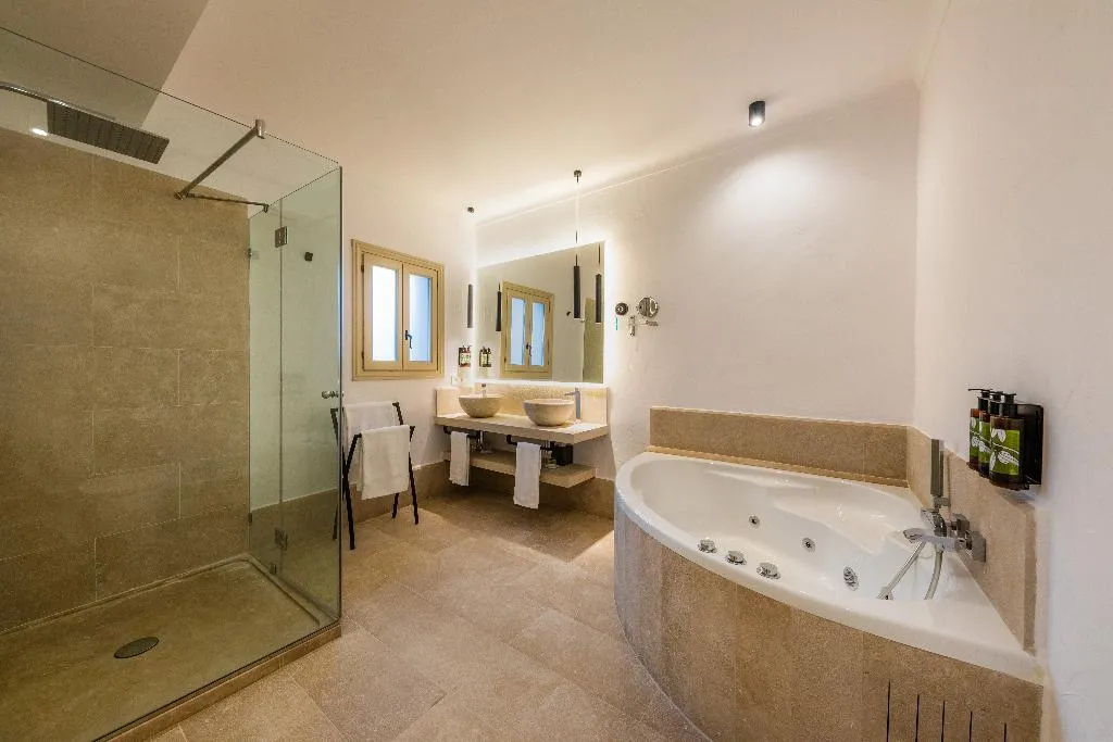 SUITE STANDARD Room, Finca Albellons, Majorca