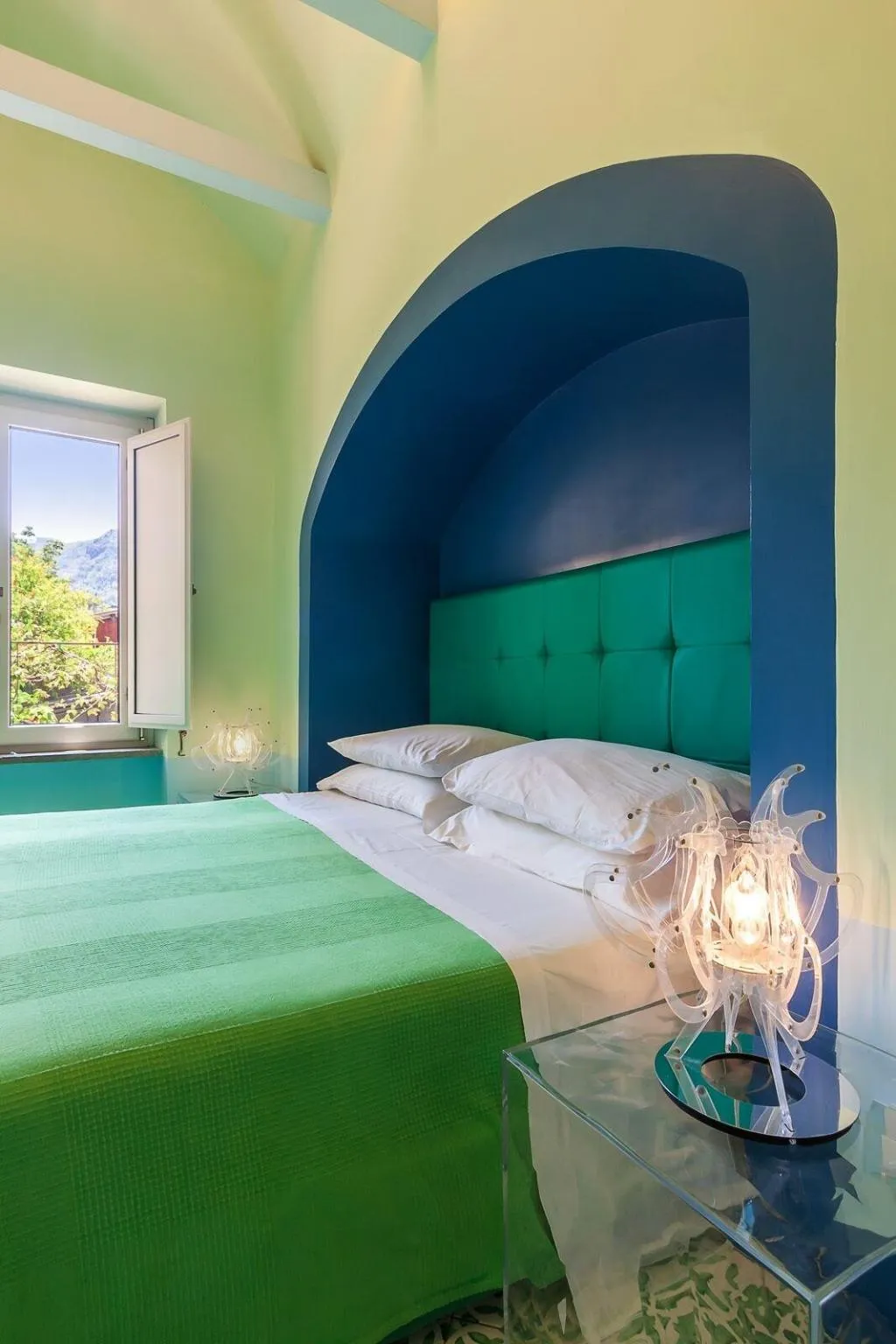 Room, Casa Astarita, Naples