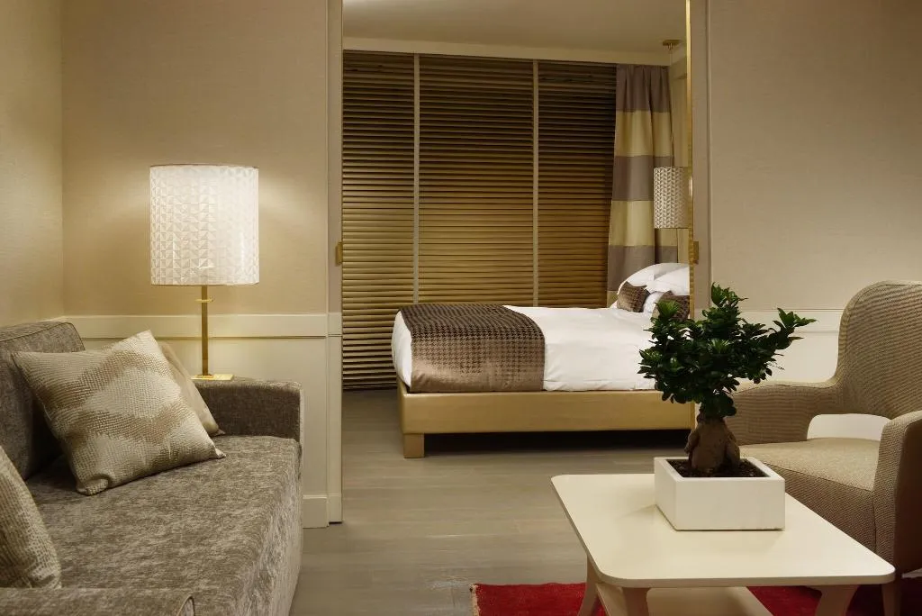 STUDIO DELUXE KING BED Room, Ponte Vecchio Suites & Spa, Florence