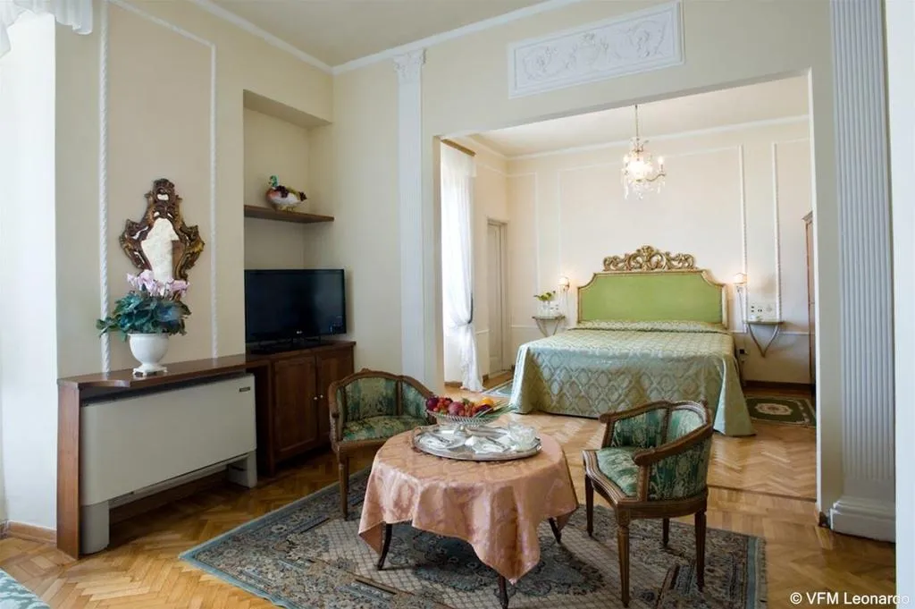 General view, Principe, Florence