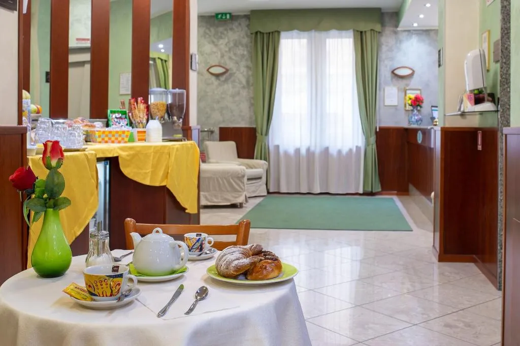 Restaurant, Hotel Dorè, Milan