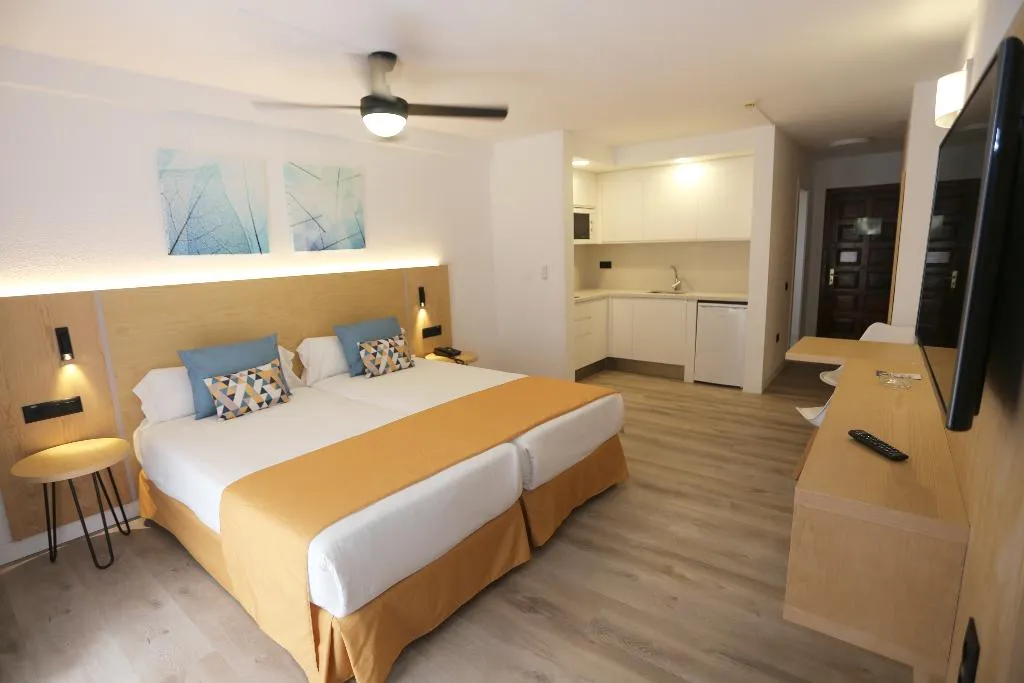 STUDIO CAPACITY 1 Room, Andorra Apartamentos, Tenerife